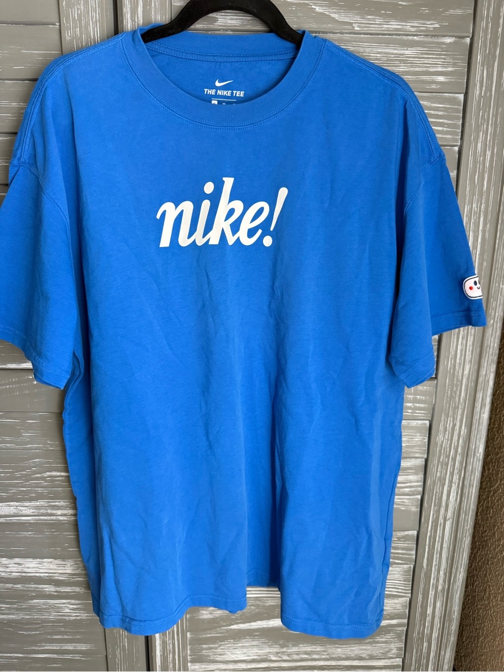 Nike! AirMax Airmoji T-Shirt
Men's Size L